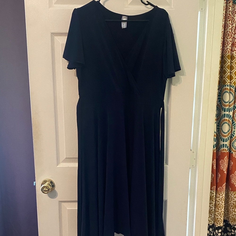 Urban Outfitters Elegant Midi Dress 🎁Bundle only🎁